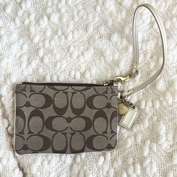 Coach Signature Canvas Wristlet Wallet - Picture 3 of 7